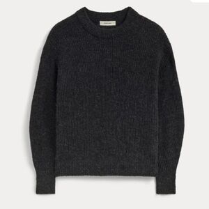 Everlane Cocoon Crew sweater in Heathered Black